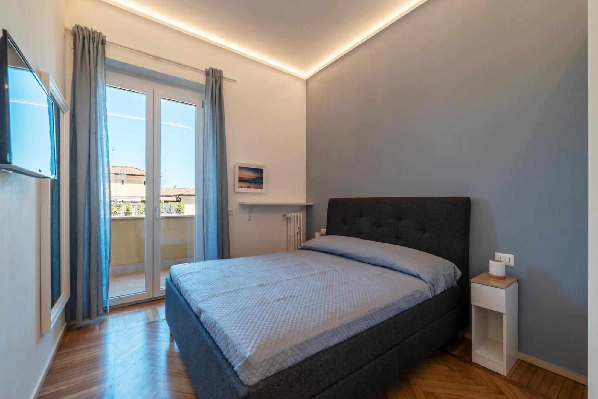 Vittoria Quarter Modern Apartment *